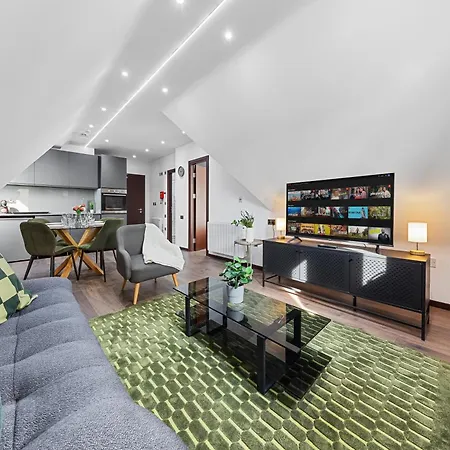 The Green Retreat - Unico Residences